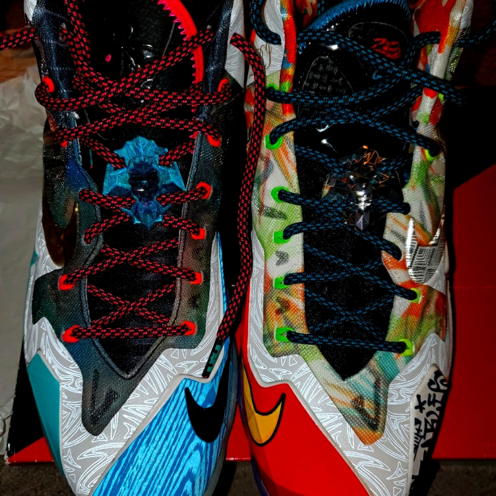Mens LeBron XI